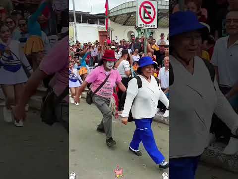 Direto do canal YouTube: um vídeo que está dando o que falar por aí. A gente não perdeu tempo e trouxe o vídeo "Imitação viral: A pegadinha que virou fe...