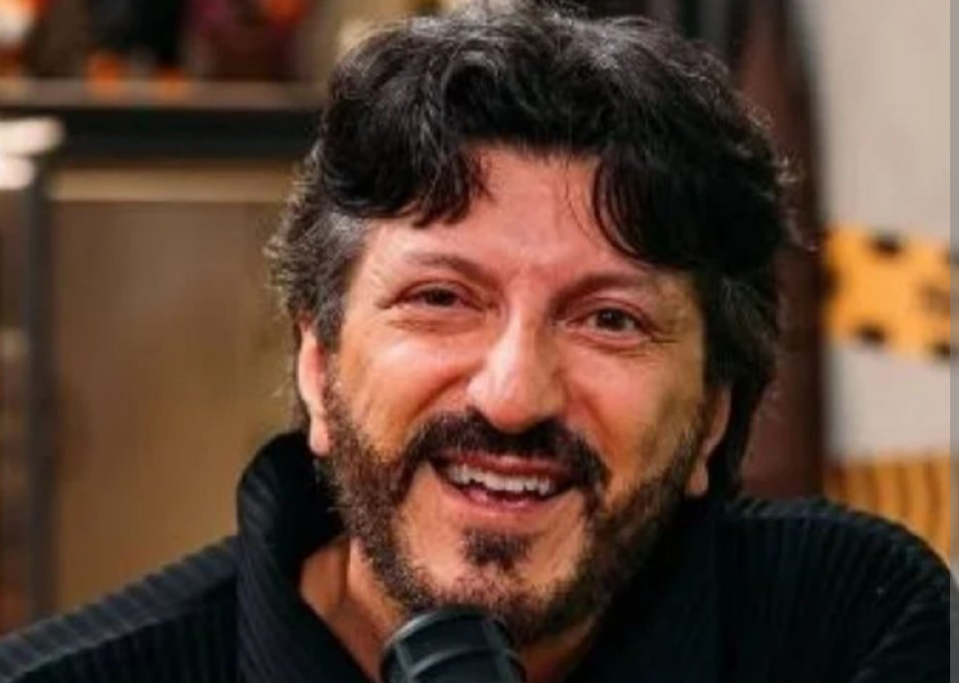 Joselito Geraldo de Sousa, amplamente conhecido como Lito Sousa, uma figura proeminente no universo da aviação e criador do popular canal "Aviões e Músi...