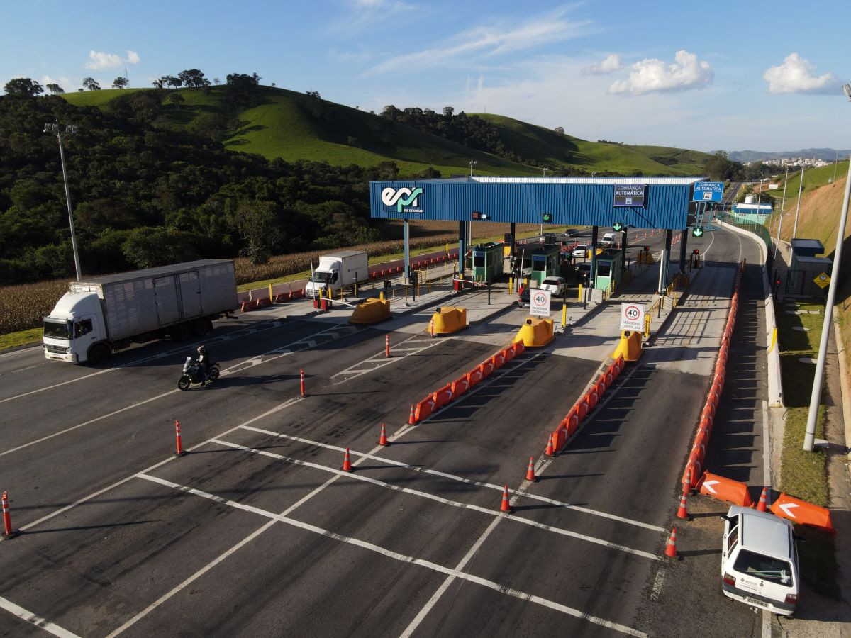 O governo de Minas Gerais autorizou um novo reajuste na tarifa de pedágio administrada pela concessionária EPR Sul de Minas. A mudança, que representa u...