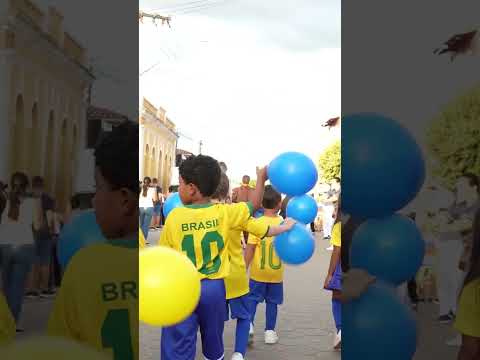 Reparamos nesse material sobre Araçuaí MG e pensamos: “isso é coisa do Portal Minas”. Produção de Nilcelia Souza. A gente não perdeu tempo e trouxe o co...