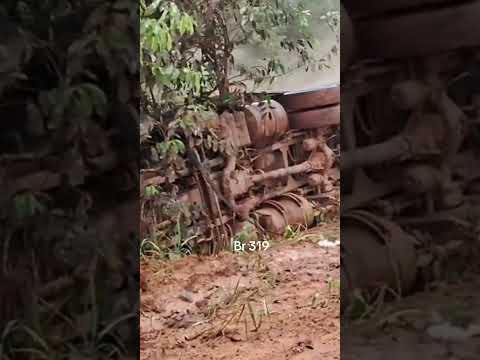 Separa um minutinho que esse conteúdo vale a pena. Créditos: nossa produção. A gente não perdeu tempo e trouxe o conteúdo "Grave acidente com caminhão d...