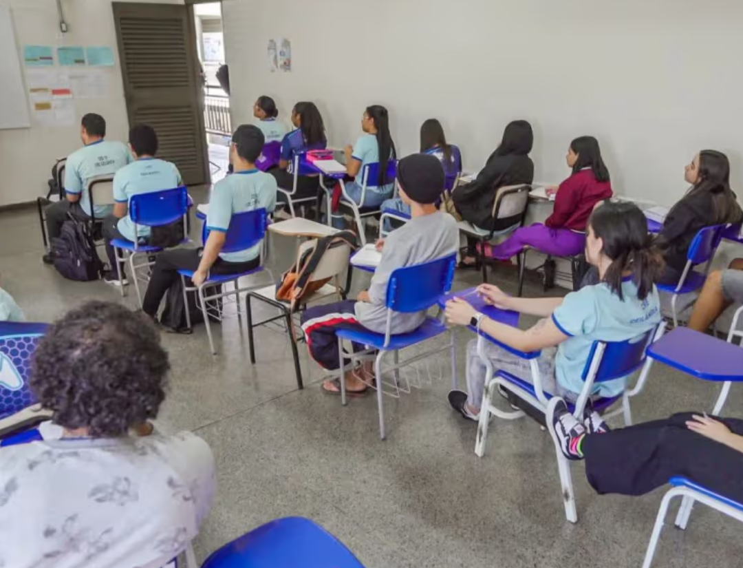 A Prefeitura de Santa Luzia, na região metropolitana de Belo Horizonte, abriu um novo **concurso público** com a oferta de 454 vagas imediatas e formaçã...