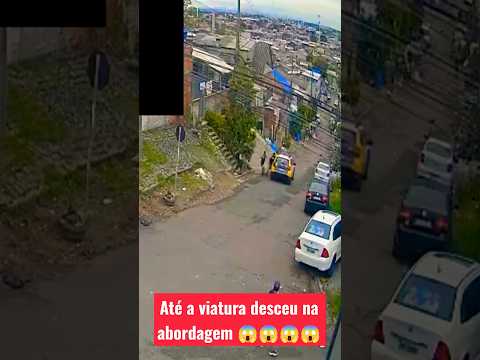 Achamos esse material de nossa produção e pensamos: “isso vai render assunto”. Traz pra cá! A gente não perdeu tempo e trouxe o conteúdo "Viatura desce ...