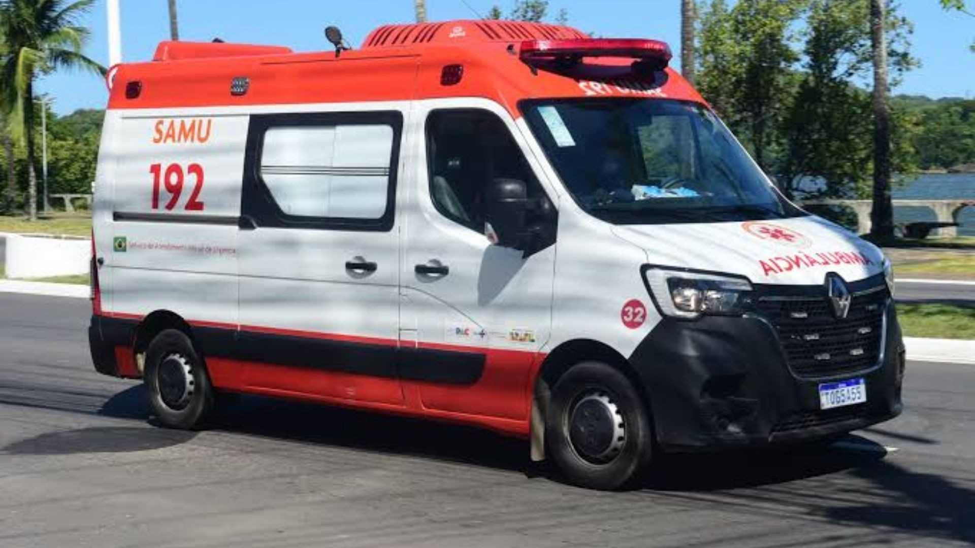 Um grave acidente de trânsito ocorrido na noite de terça-feira, 13 de outubro de 2026, na BR-494, em Oliveira, Minas Gerais, resultou na morte de três p...