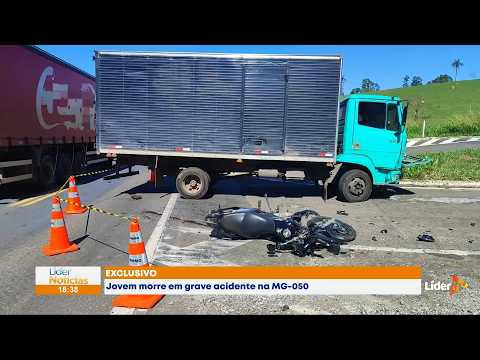 Um trágico acidente foi registrado na rodovia MG-050, resultando na morte de um jovem. A colisão envolveu um caminhão e uma motocicleta, deixando a via ...