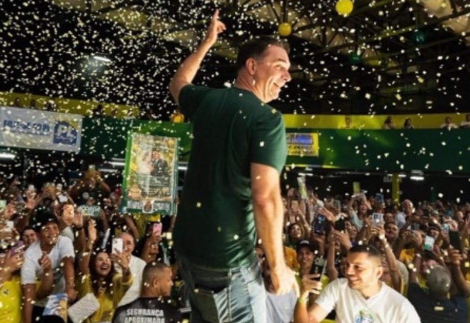 Levantamento do instituto Gerp Mercadologia divulgado nesta terça-feira (20) mostra o senador Flávio Bolsonaro (PL) com 53% dos votos válidos, contra 47...