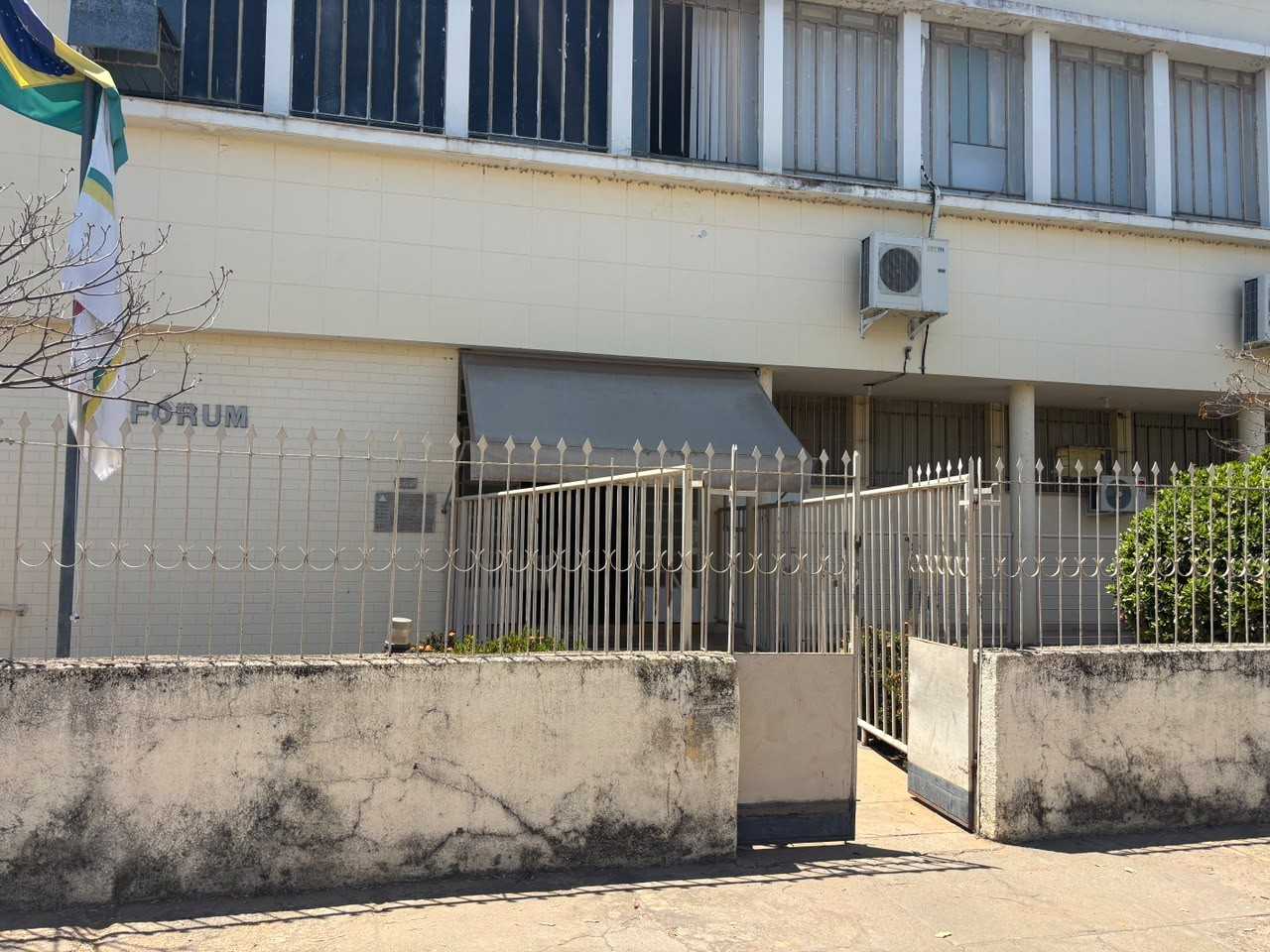 Uma avó foi inocentada da grave acusação de ter provocado a morte de sua neta por meio de um bolo envenenado. A decisão judicial foi proferida na cidade...