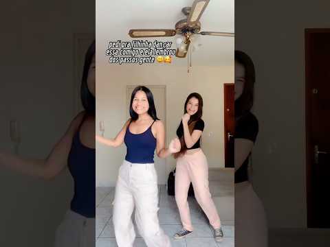 Mãe e filha encantam com passinho divertido e antigo