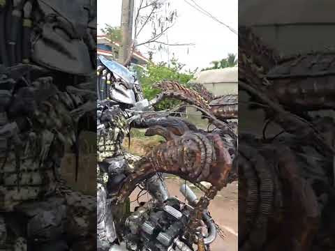 A complexa paixão do motoqueiro predador