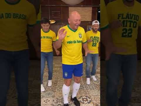 Trio inusitado: Neymar, Véio da Havan e Nikolas dançam passinho