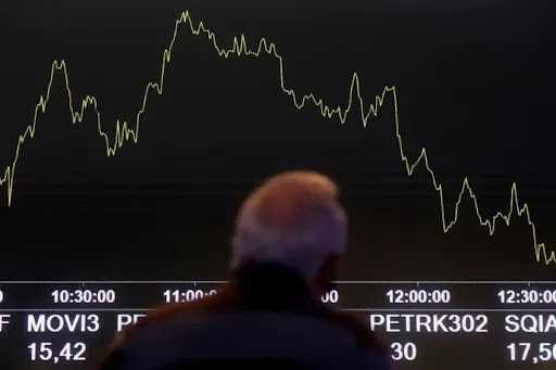 Ibovespa despenca mais de 17% após vitória de Lula, marcando uma das maiores quedas históricas