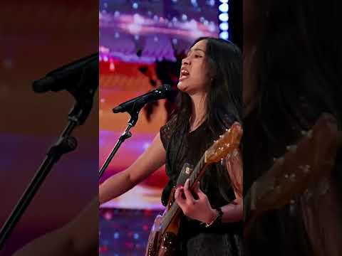 Nene Royal choca jurados do AGT com cover 8D de Zombie