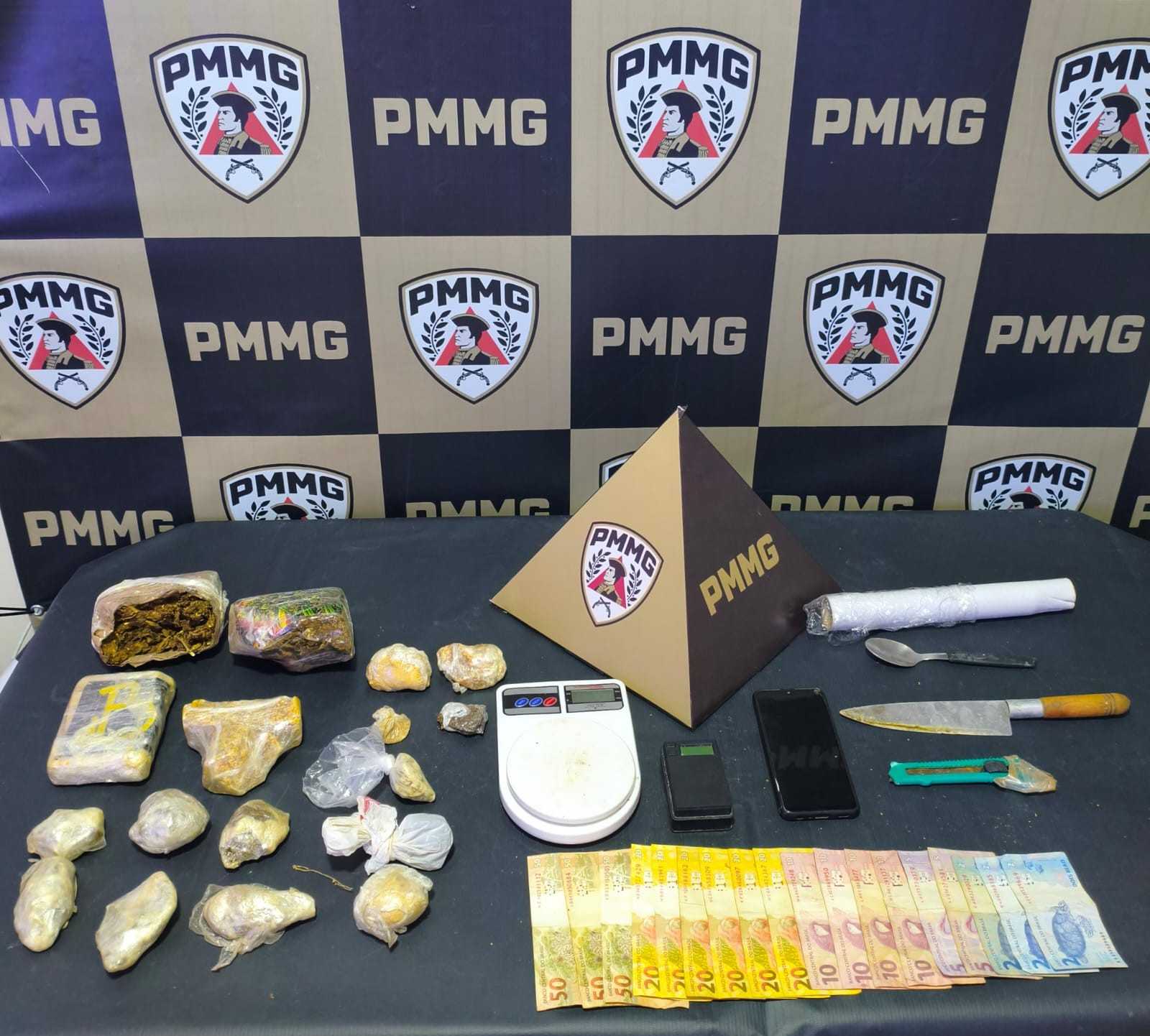 Coveiro é preso em Porteirinha após PM descobrir drogas ocultas em sepulturas de cemitério